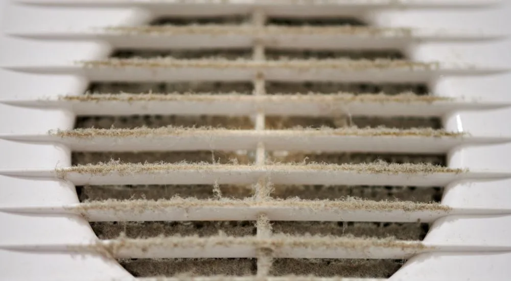 What are the drawbacks of duct cleaning?