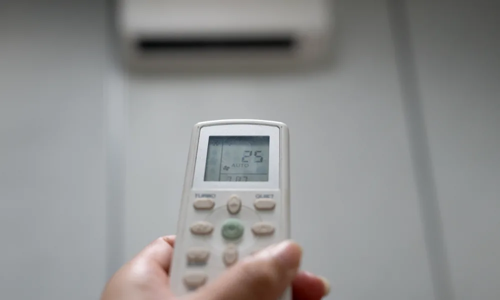 why do pilot lights go out on water heaters