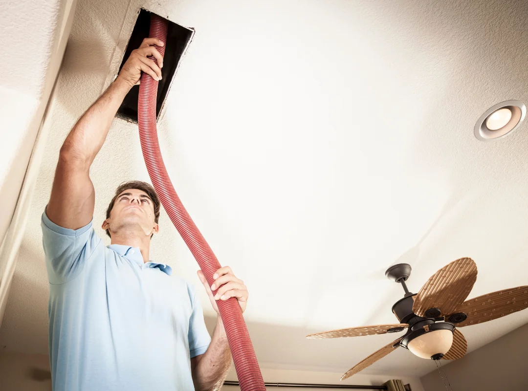 What are the symptoms of dirty air ducts?